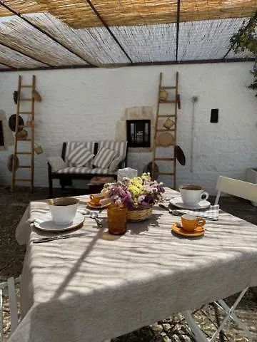 مزرعة للإقامة Masseria Colombo موتولا